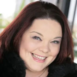 Lisa-Riley-S